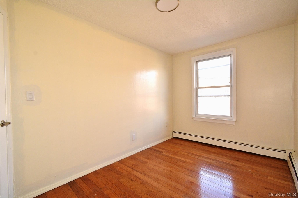 1510 Beach 12 Street - Photo 7