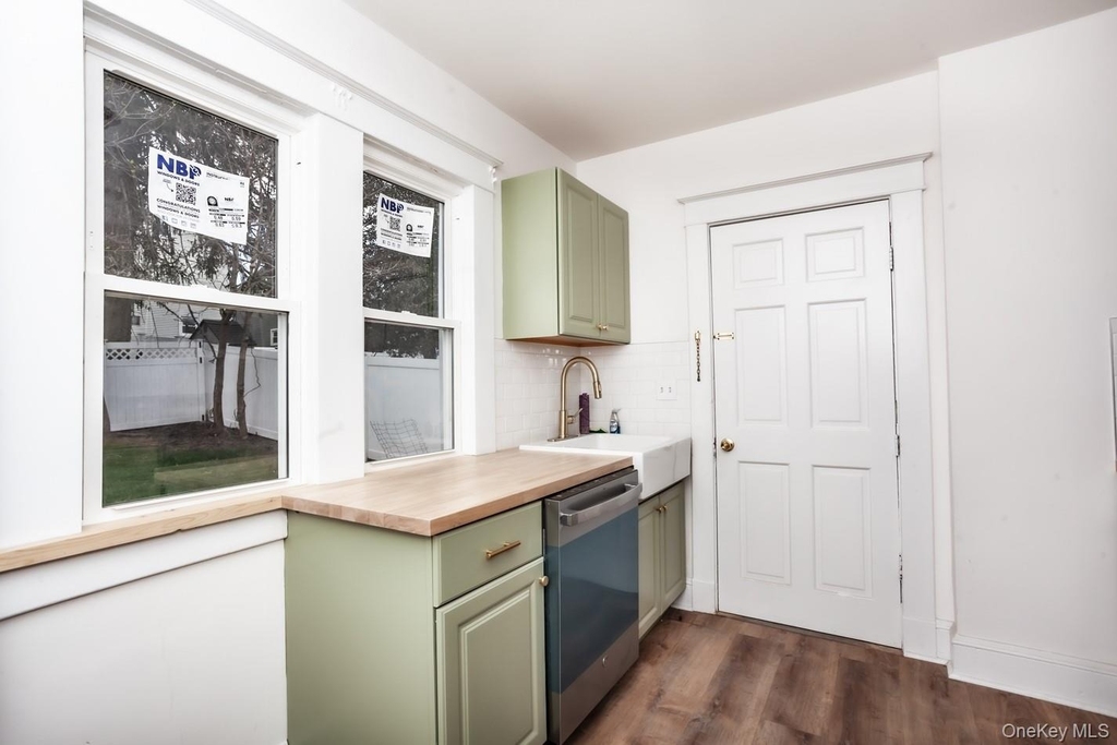 1009 Hudson Avenue - Photo 4