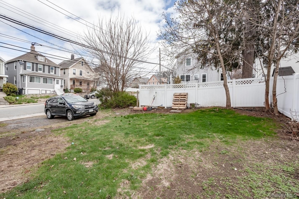 1009 Hudson Avenue - Photo 18