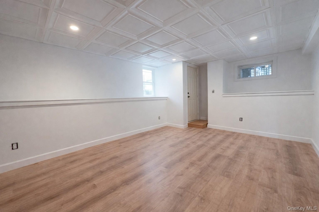 1009 Hudson Avenue - Photo 17