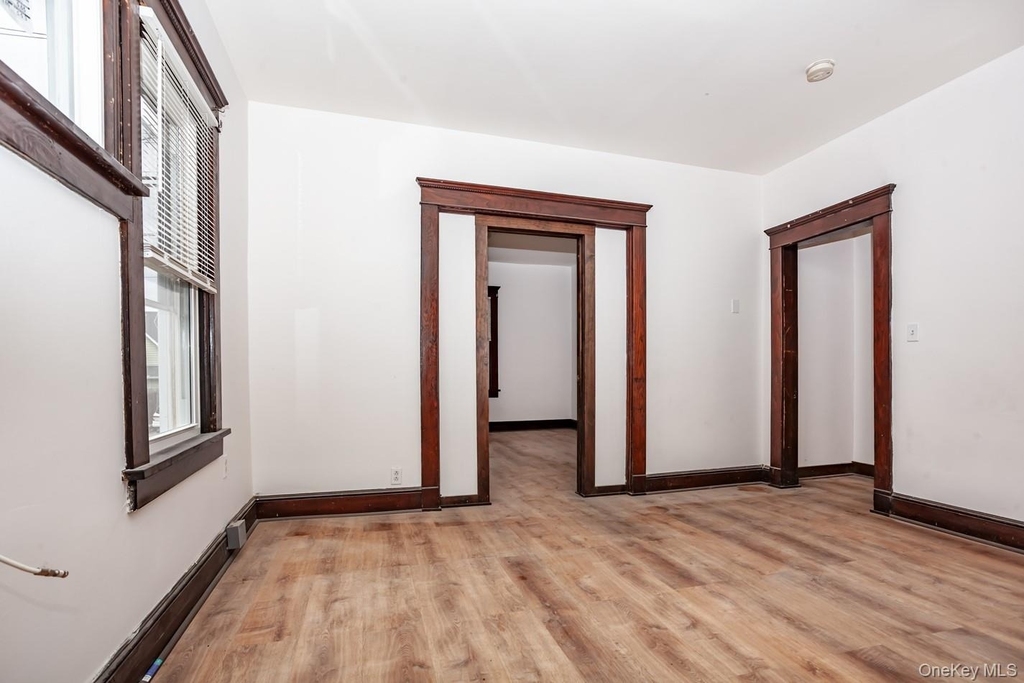 1009 Hudson Avenue - Photo 13