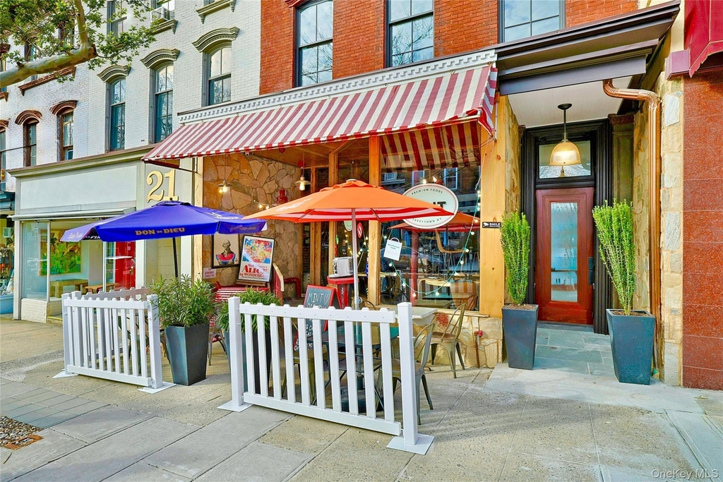 19 Main Street - Photo 0