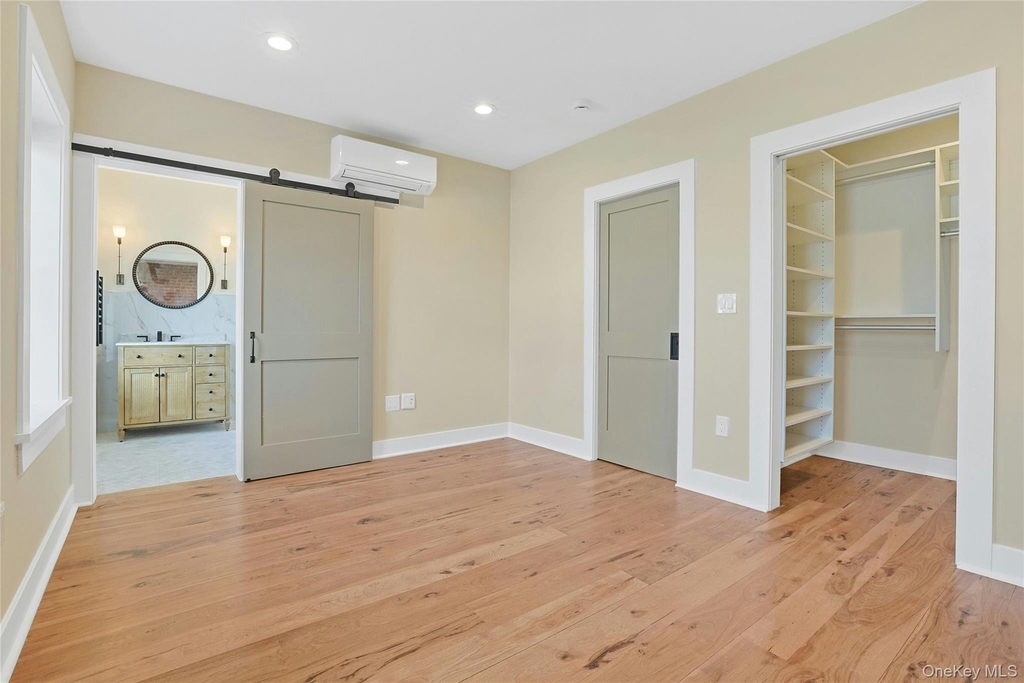 19 Main Street - Photo 14
