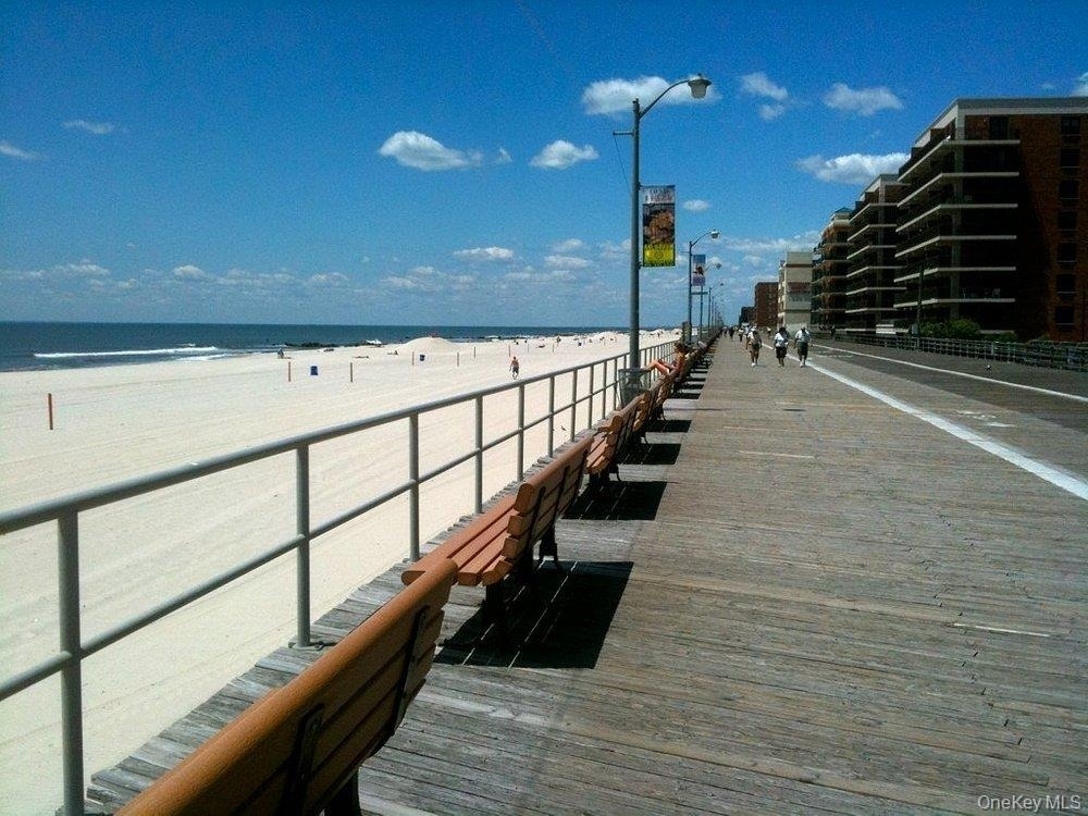 360 Shore Rd - Photo 2
