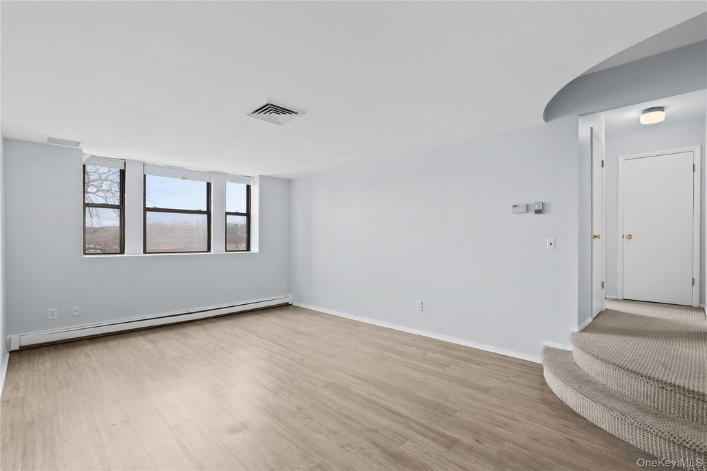 60 Kensico Road - Photo 2