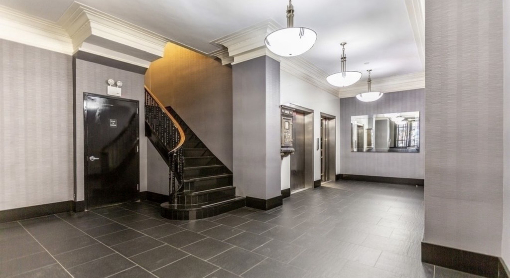 139 West 55th Street - Photo 6