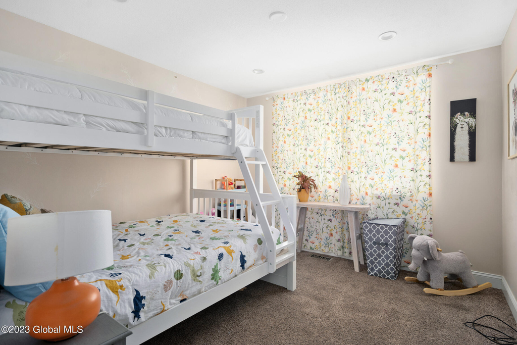 1 Laurie Lane - Photo 15