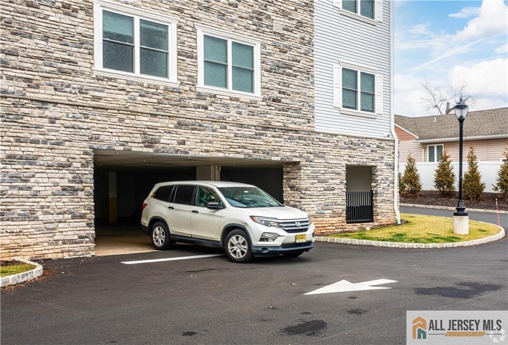 1025 Raritan Road - Photo 4