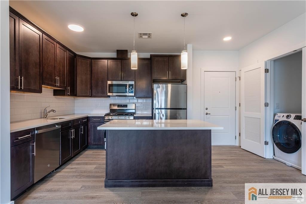 1025 Raritan Road - Photo 10
