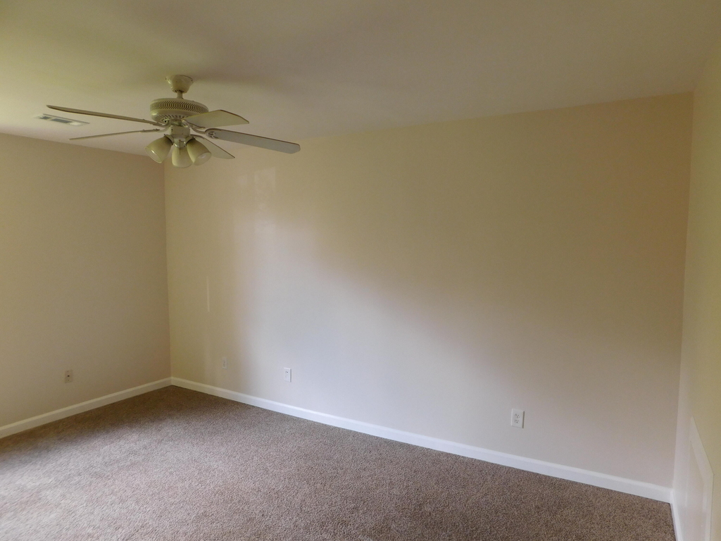 32005 W 12 Mile Road - Photo 14