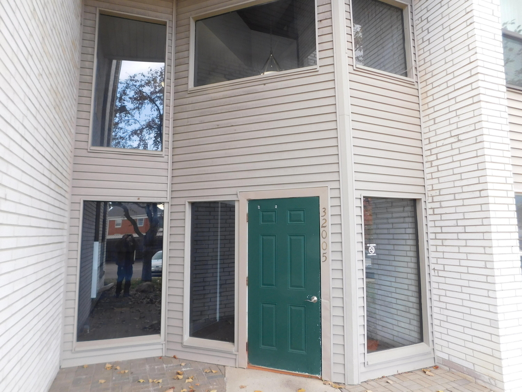 32005 W 12 Mile Road - Photo 18