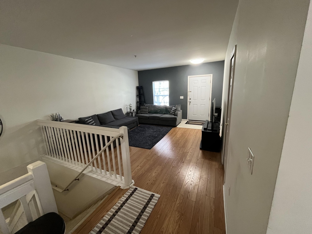 1021 Maiden Lane - Photo 6