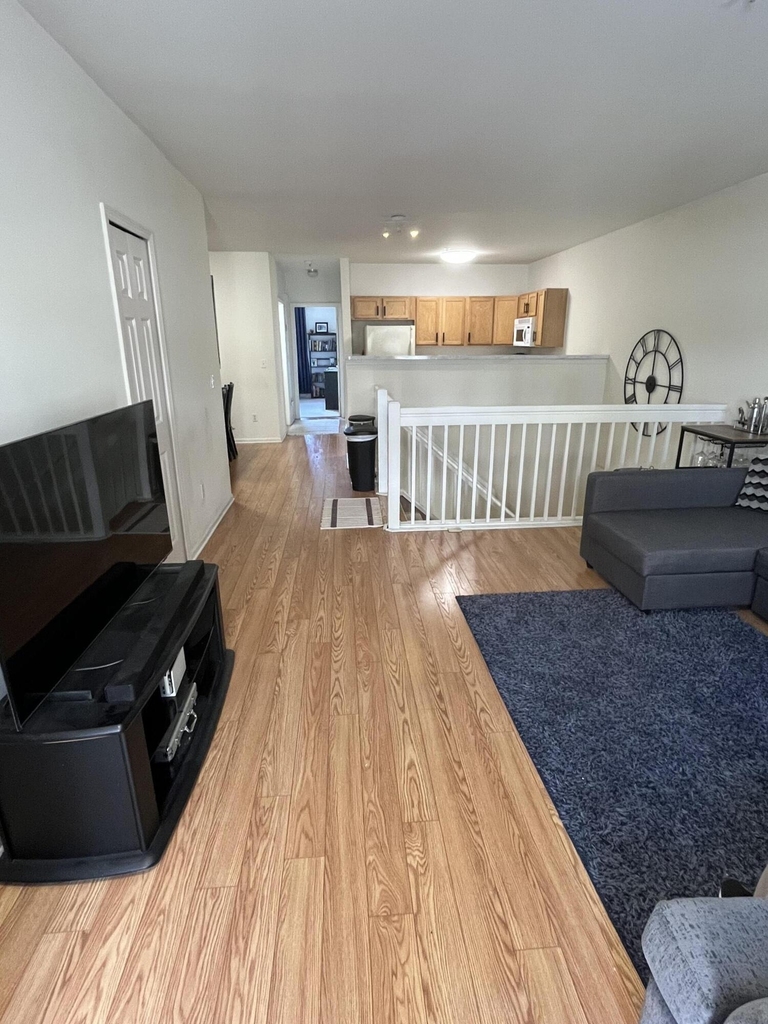 1021 Maiden Lane - Photo 3