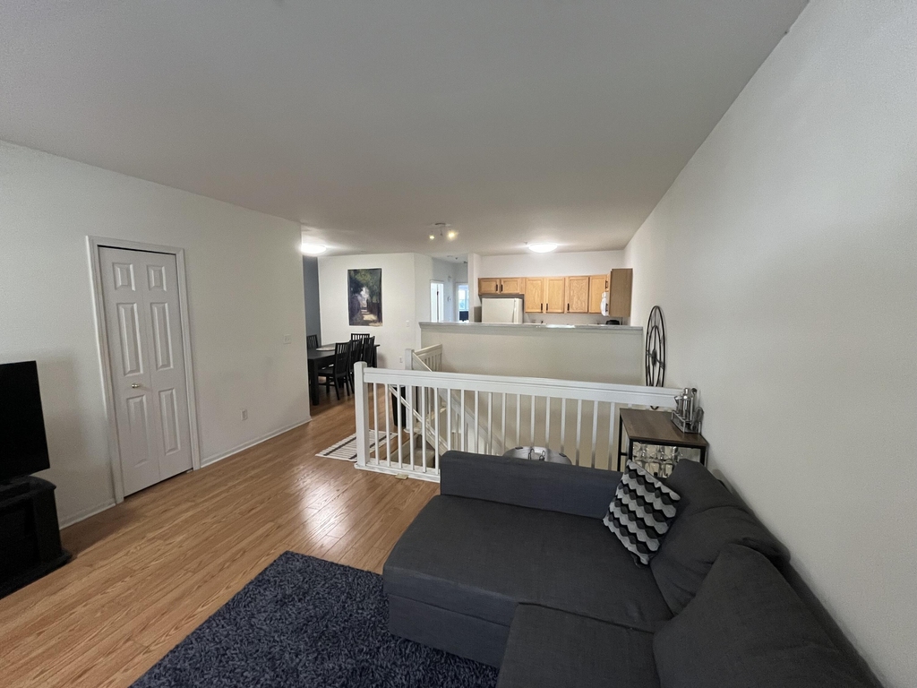 1021 Maiden Lane - Photo 4