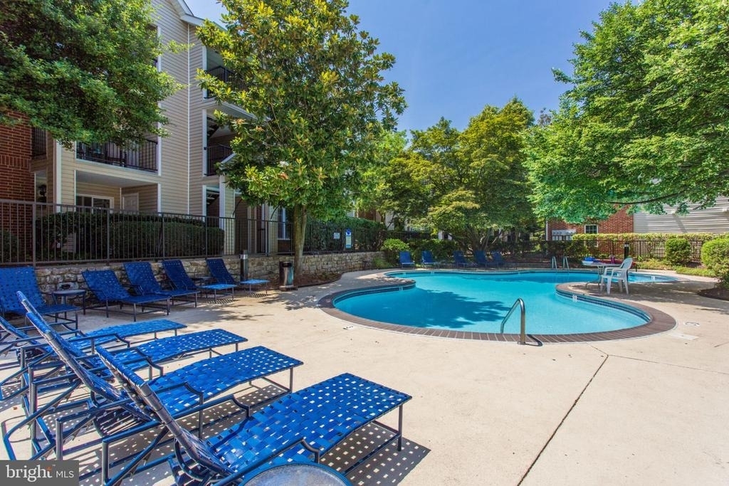 3308 Wyndham Circle - Photo 2