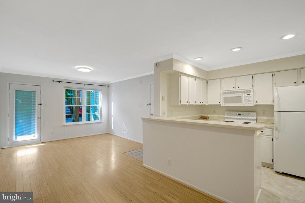 3308 Wyndham Circle - Photo 11