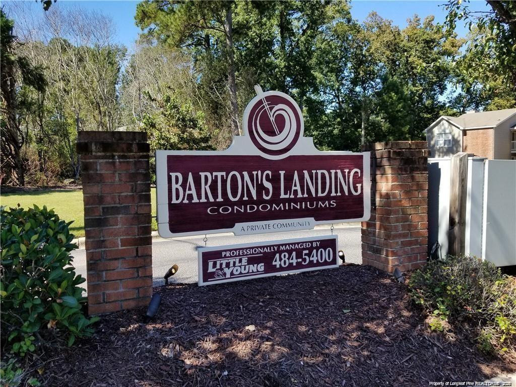 698 Bartons Landing Place - Photo 0