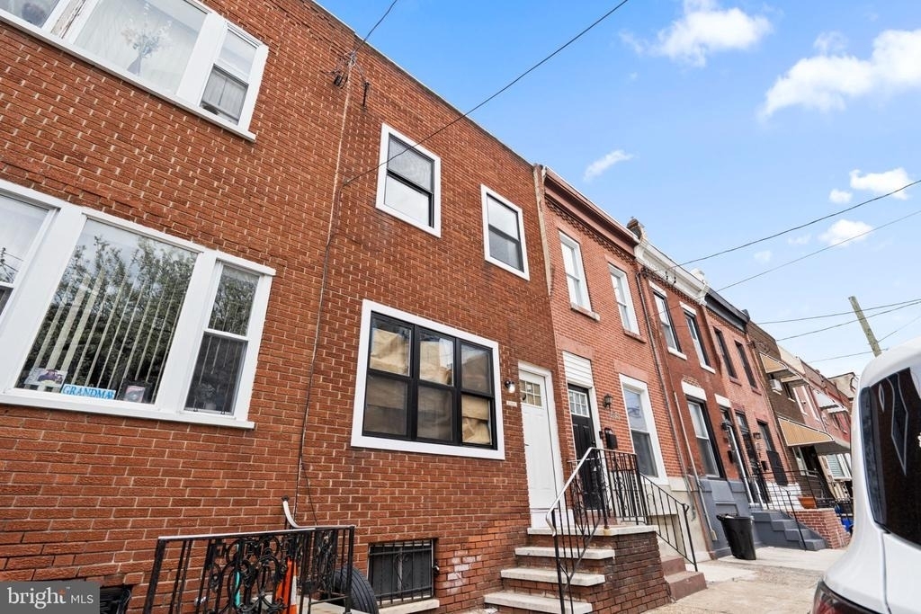 2055 Dickinson Street - Photo 3