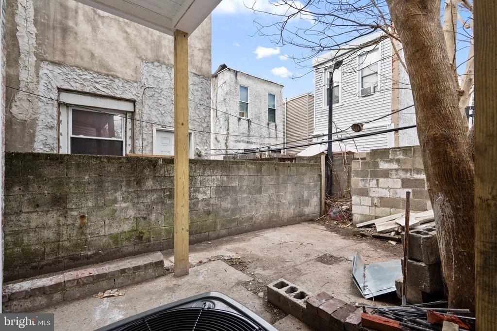 2055 Dickinson Street - Photo 22