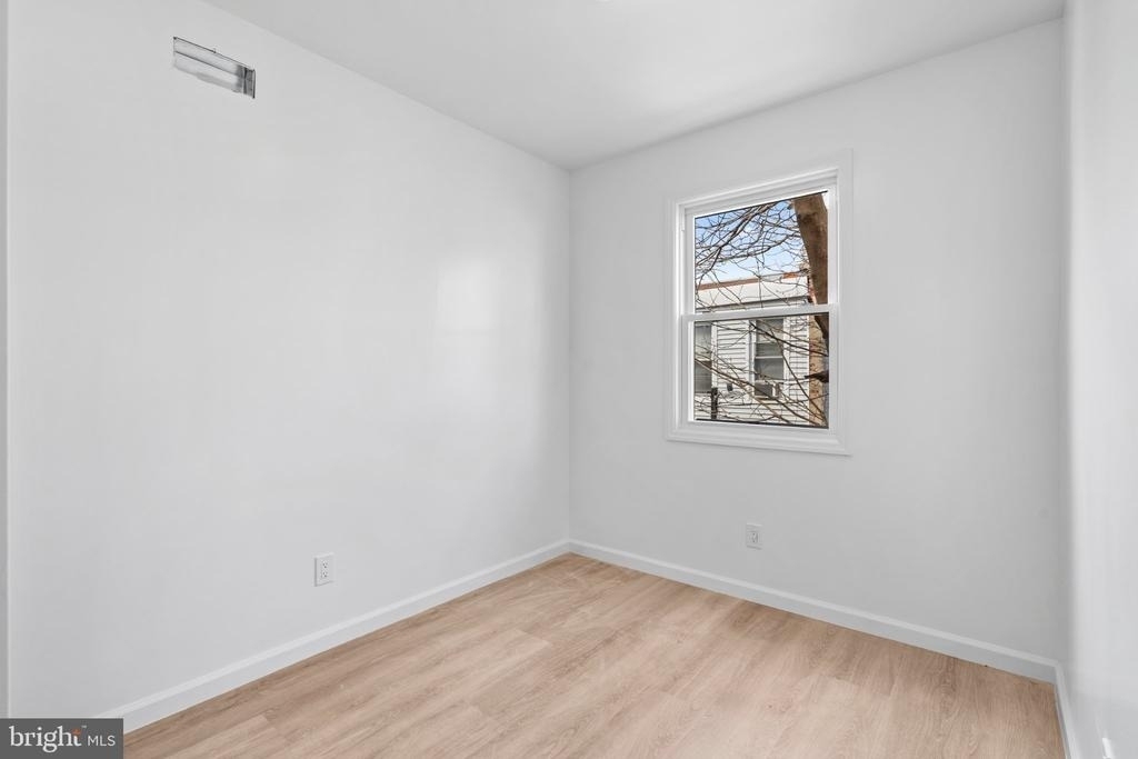 2055 Dickinson Street - Photo 7