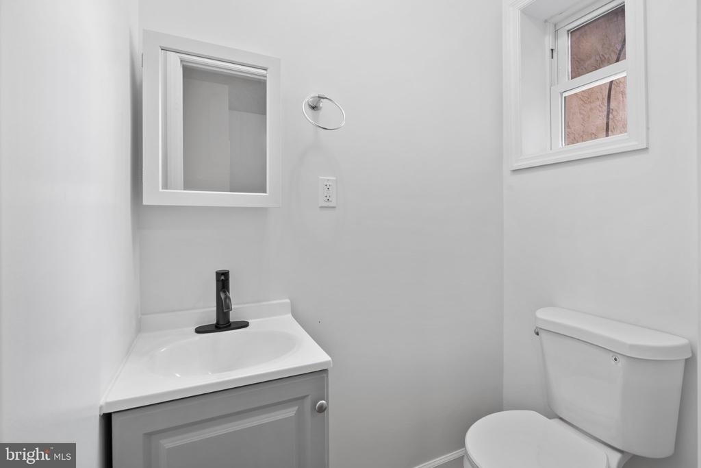 2055 Dickinson Street - Photo 12
