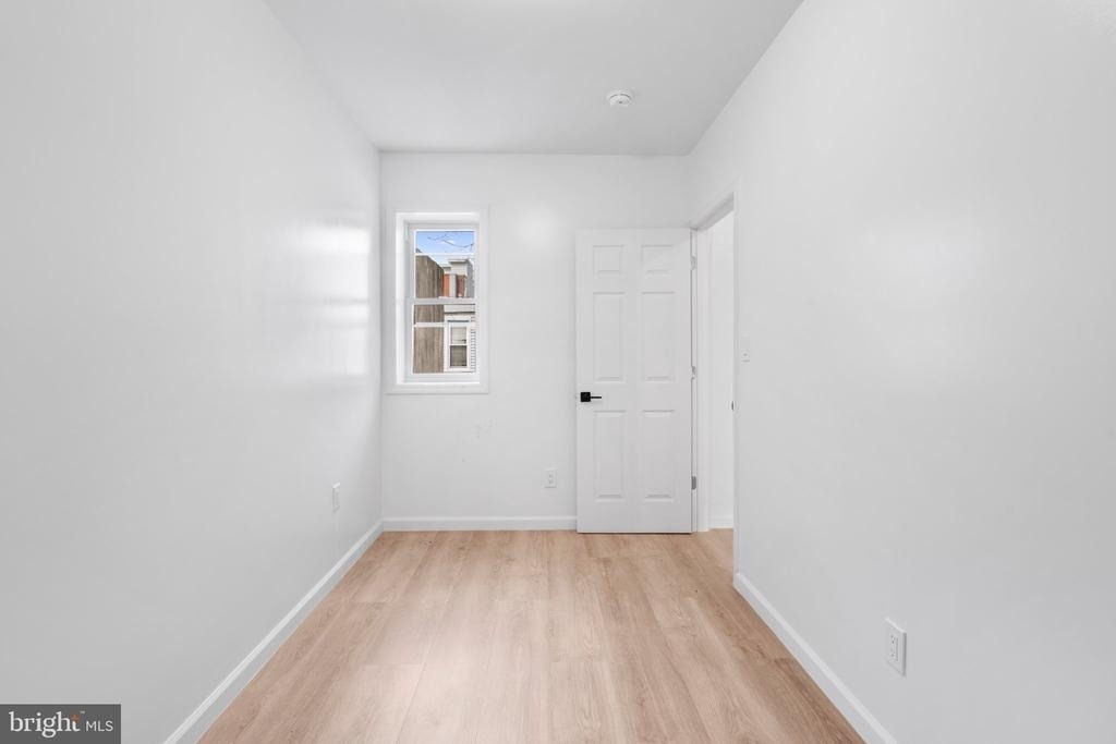 2055 Dickinson Street - Photo 14