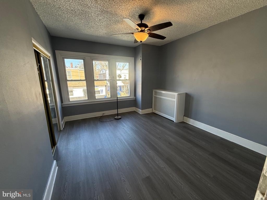 5052 Wayne Avenue - Photo 3