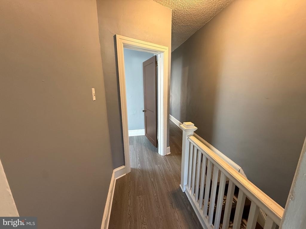 5052 Wayne Avenue - Photo 2