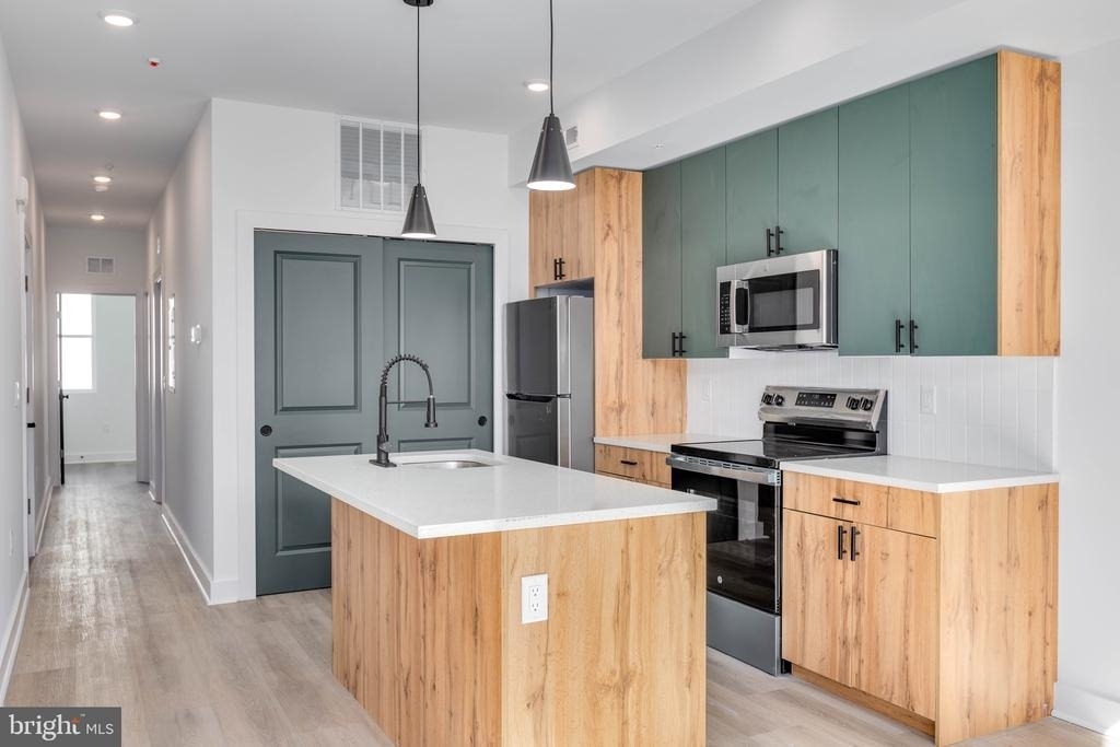 1223 W Lehigh Avenue - Photo 1