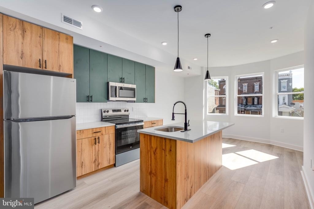 1223 W Lehigh Avenue - Photo 0