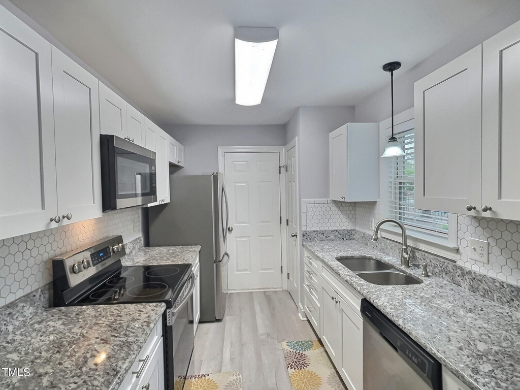 20 Hollyfield Lane - Photo 6