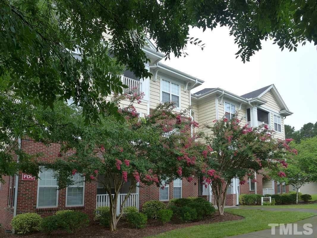 922 Providence Glen Drive - Photo 13