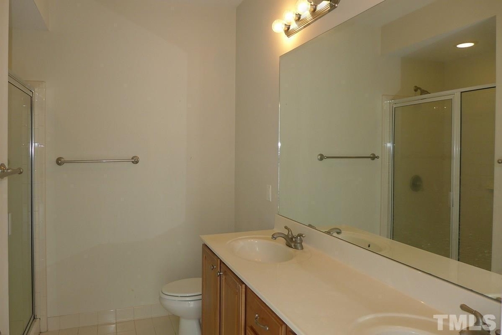 922 Providence Glen Drive - Photo 9