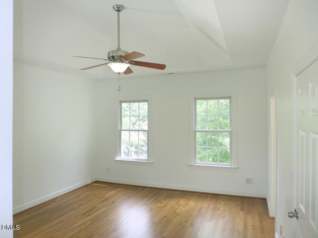 111 Tharrington Drive - Photo 11