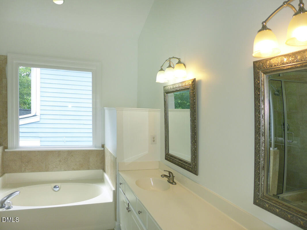 111 Tharrington Drive - Photo 13