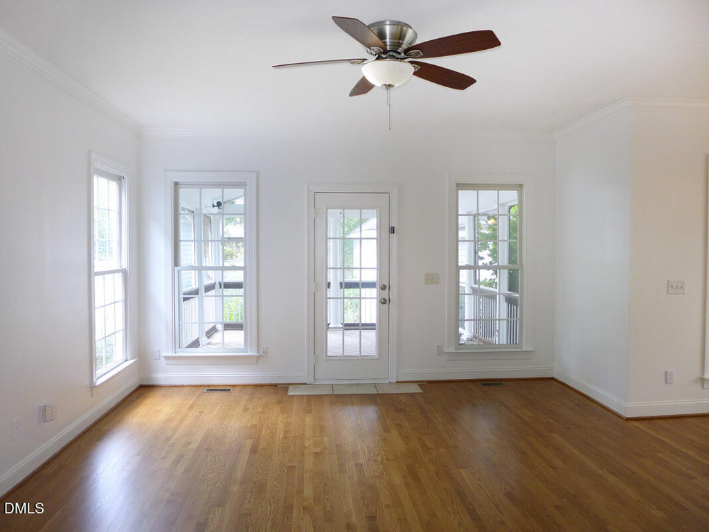 111 Tharrington Drive - Photo 2