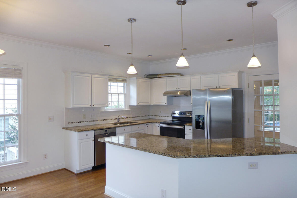 111 Tharrington Drive - Photo 8
