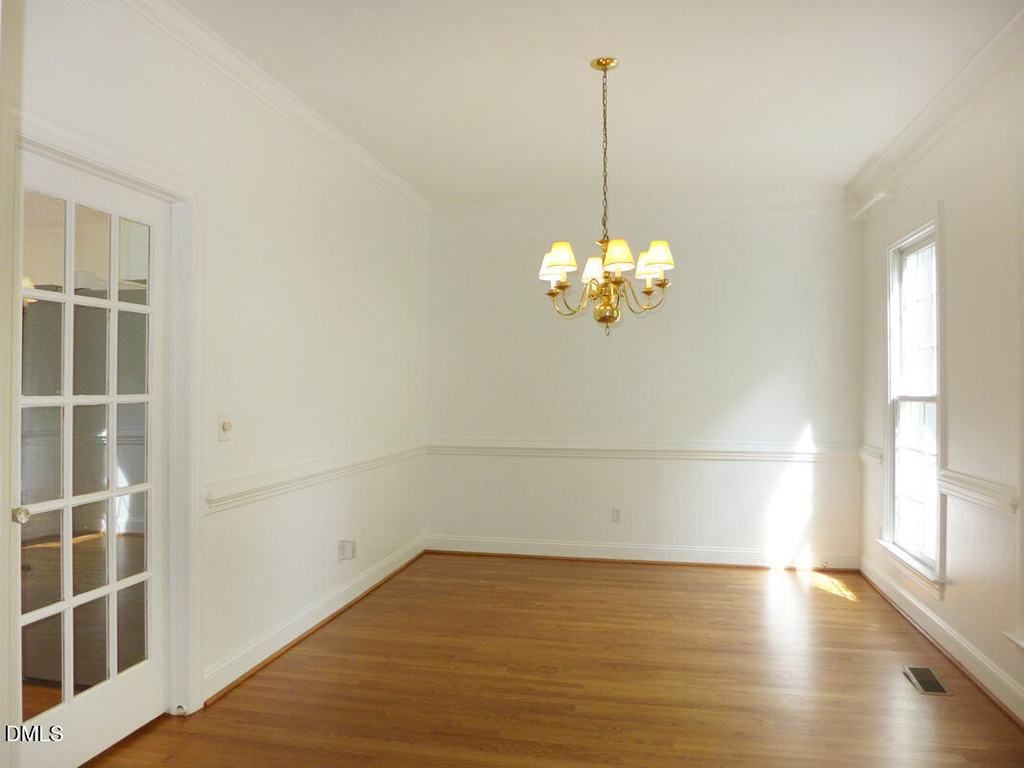 111 Tharrington Drive - Photo 5