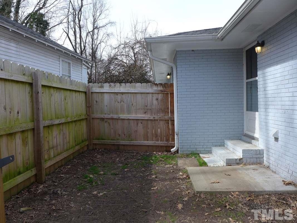 1411 Gearwood Avenue - Photo 12