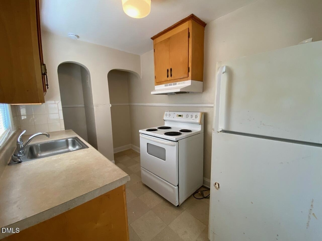 905 Bunn Terrace - Photo 5