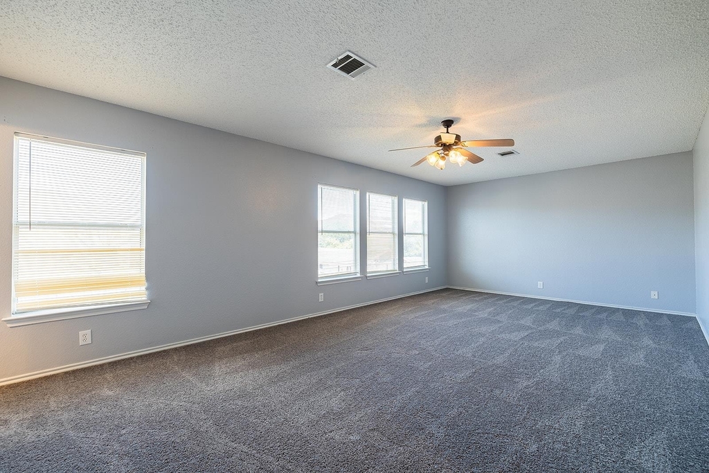 1240 Dexford Dr - Photo 18