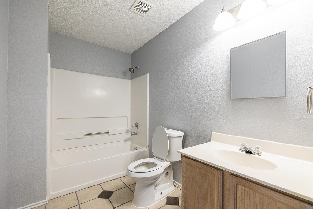 1240 Dexford Dr - Photo 17