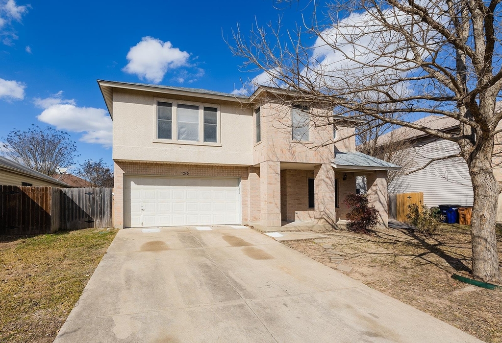 1240 Dexford Dr - Photo 0