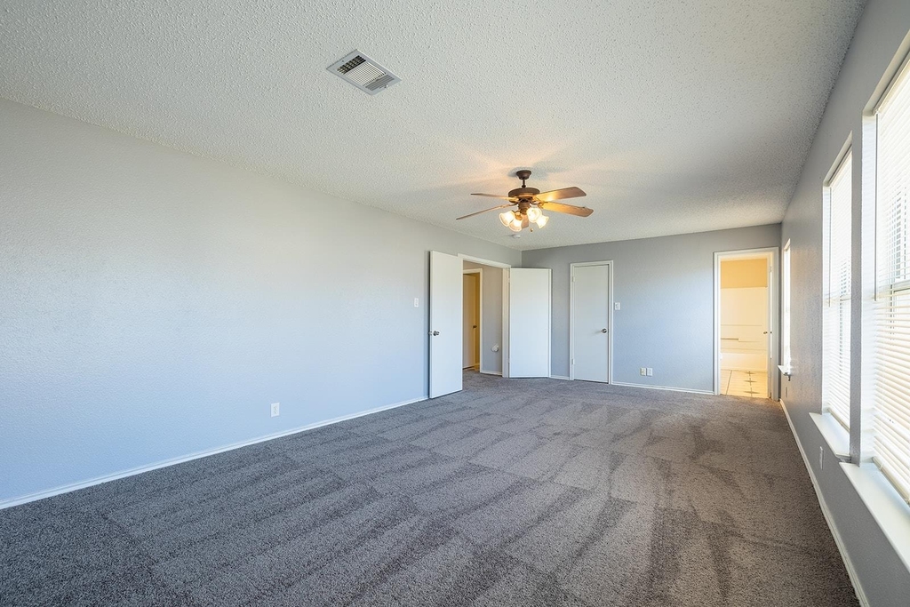 1240 Dexford Dr - Photo 20
