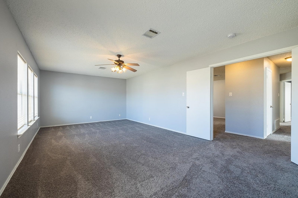 1240 Dexford Dr - Photo 19