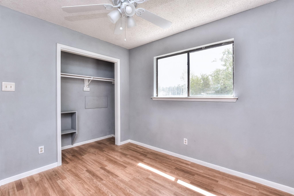 1202 Southwalk St - Photo 22