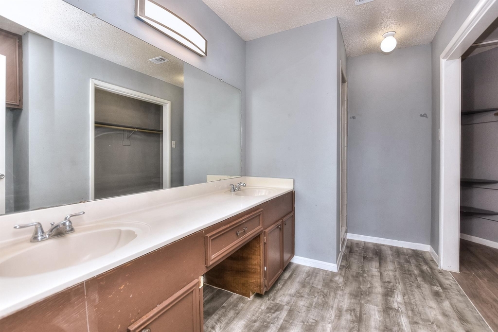 1202 Southwalk St - Photo 19