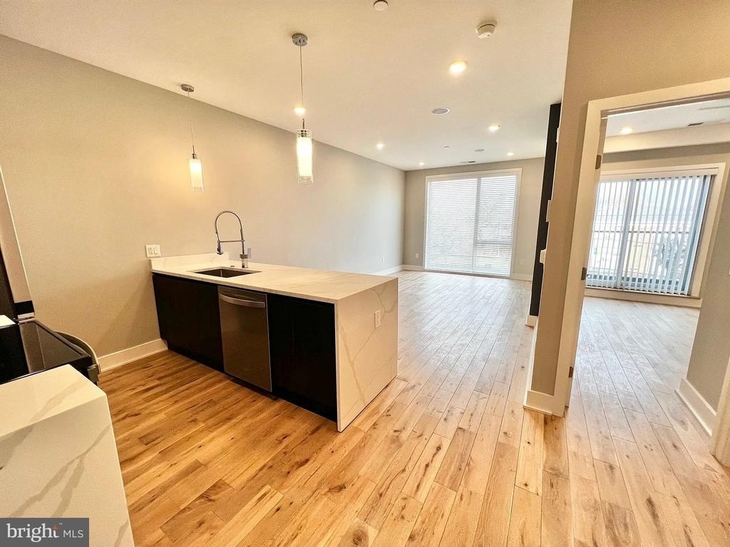 1000 W Girard Avenue - Photo 31