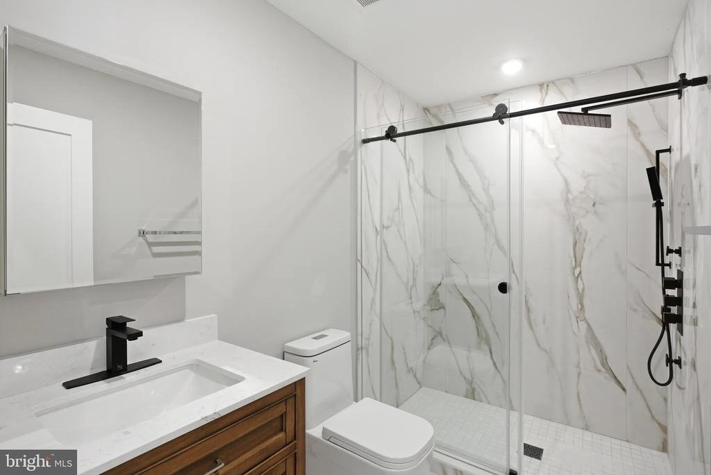 1000 W Girard Avenue - Photo 7