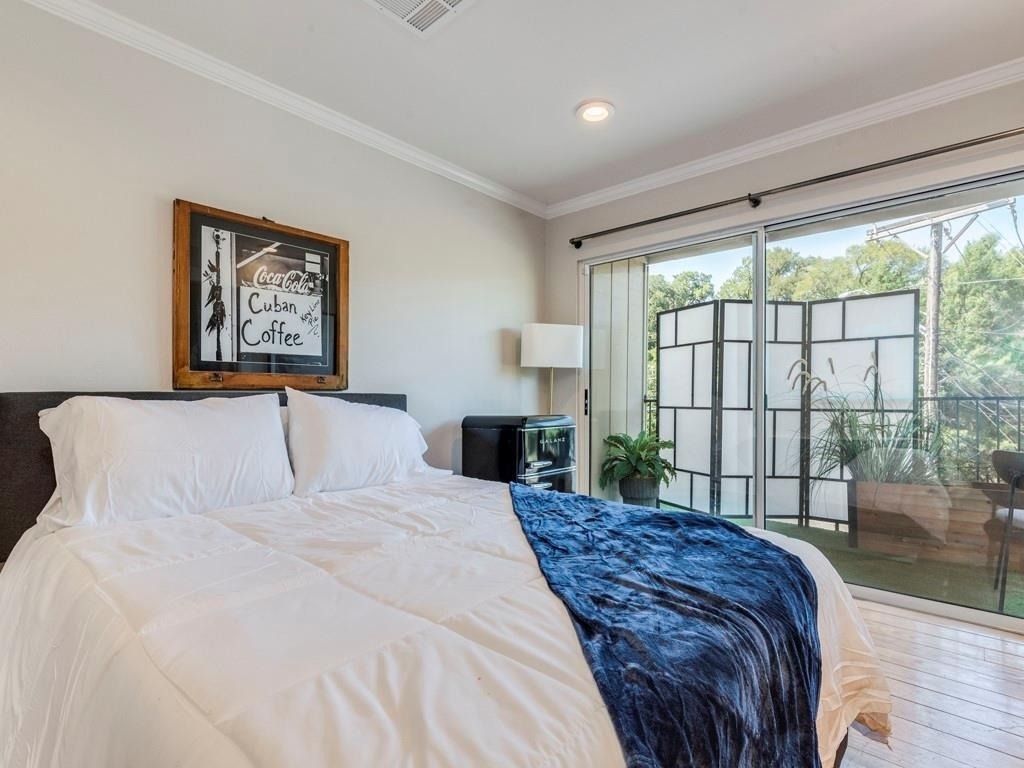 500 E Riverside Dr - Photo 18